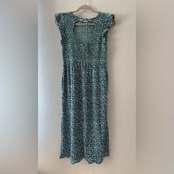 A New Day Floral Smocked Open Back Midi Dress Women's Size XS with pockets - Picture 7 of 11